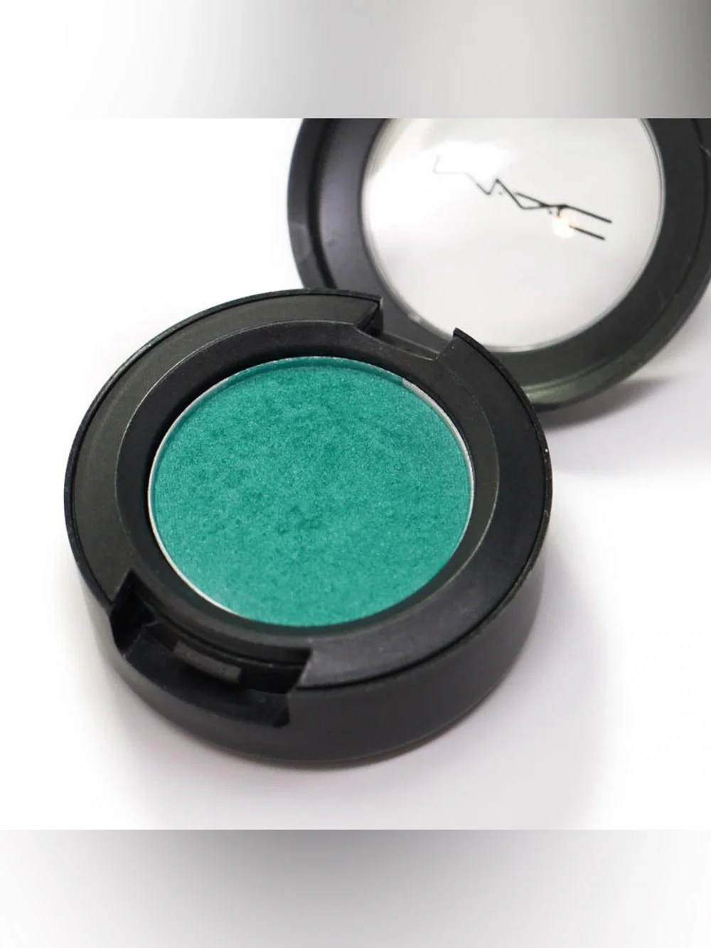 MAC Cosmetics Frost Eyeshadow Single - Gulf Stream